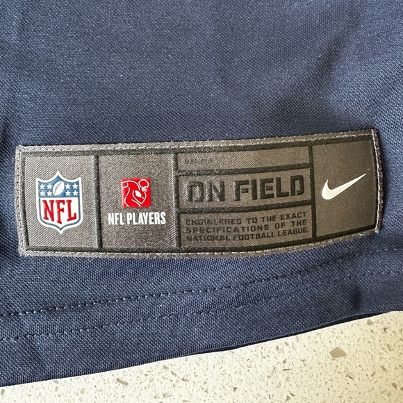 Women's small New England Patriots Tom Brady Nike Navy Retired Game Jersey - Picture 2 of 15